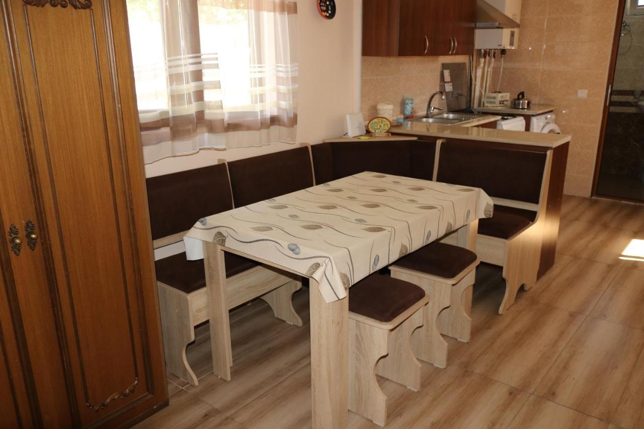 Villa Shamakhyan Dilijan Bagian luar foto
